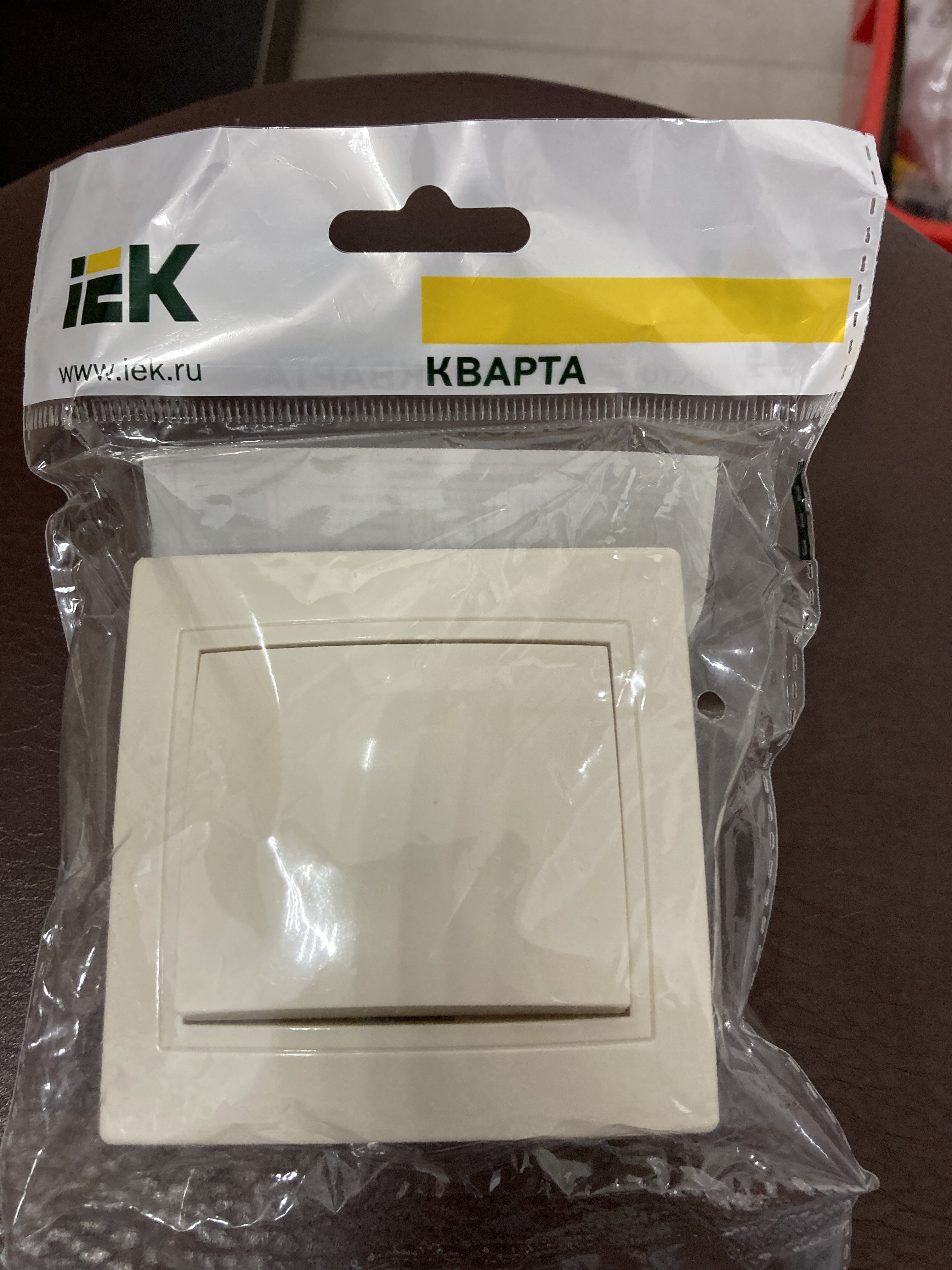 Выключ.клавиш.IEK Кватра крем.